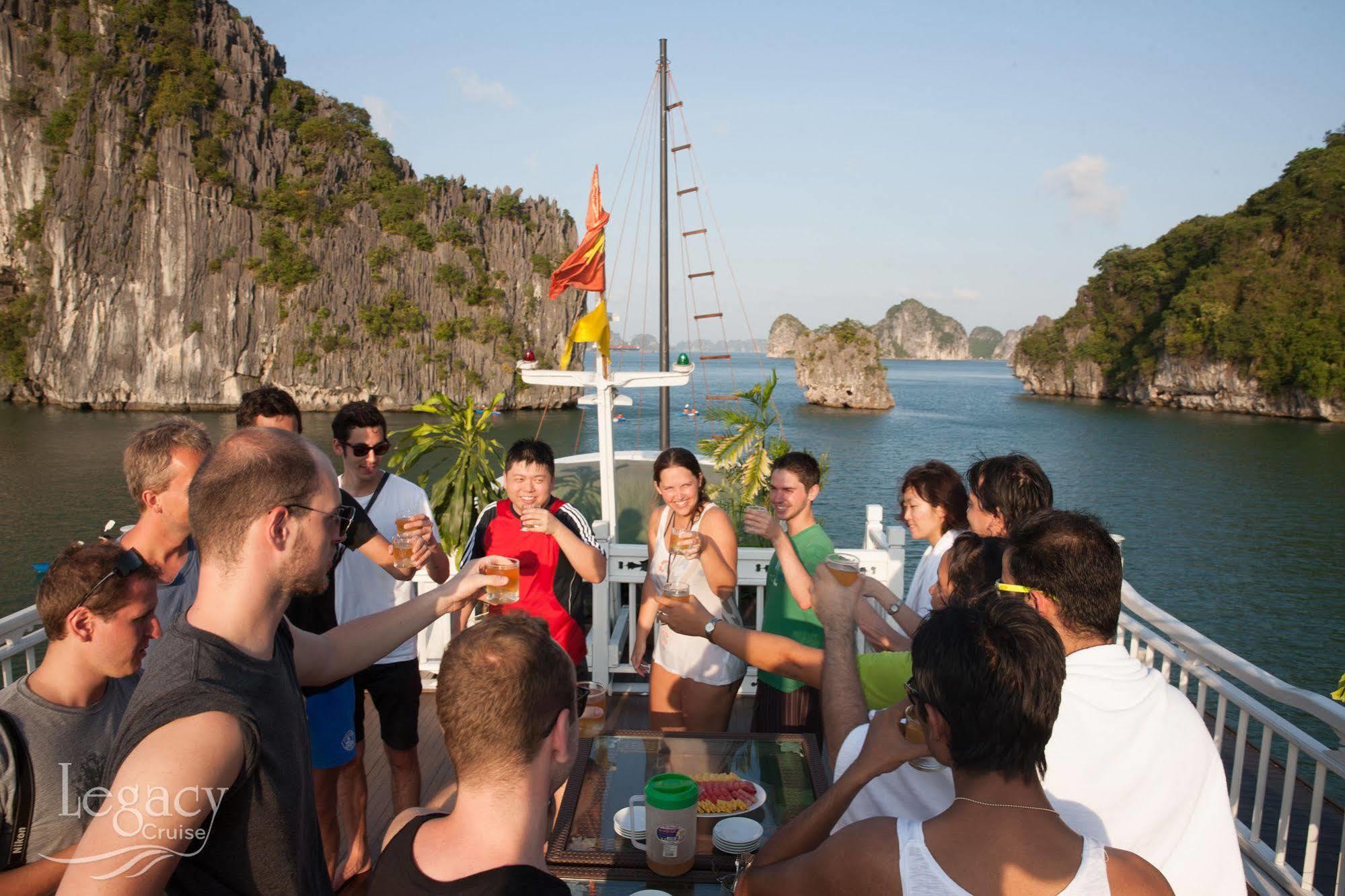 Hotel Legacy Cruise Ha Long Exterior foto